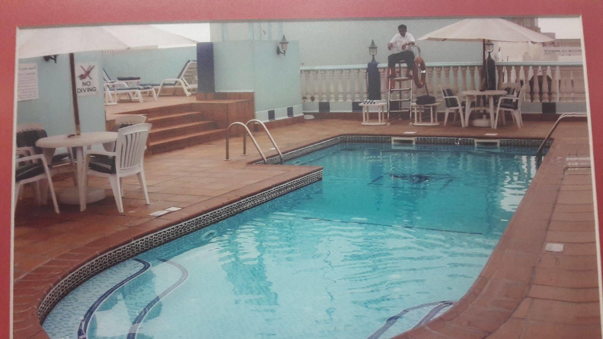 Jonrad Hotel Dubai Dış mekan fotoğraf
