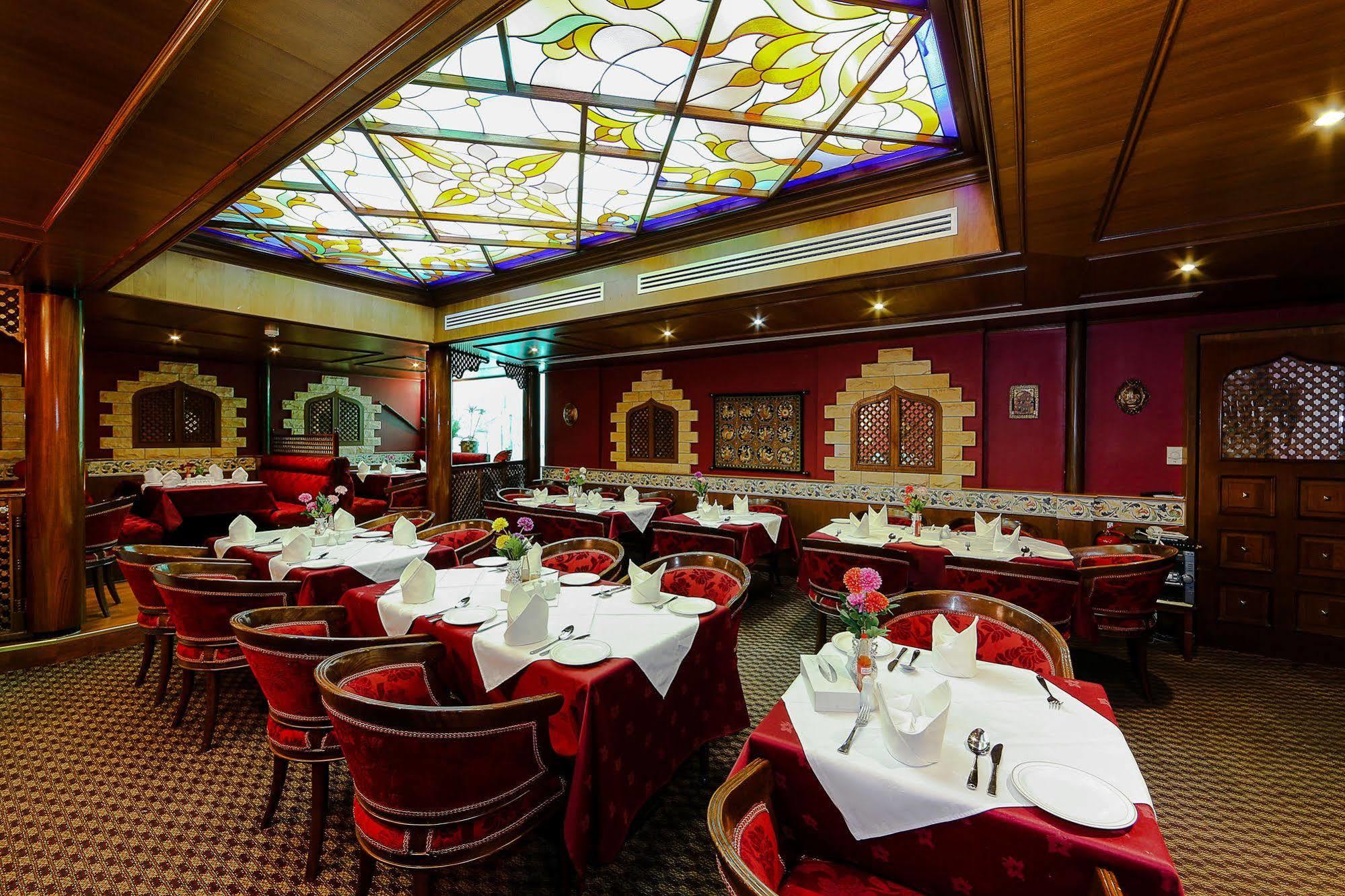 Jonrad Hotel Dubai Dış mekan fotoğraf